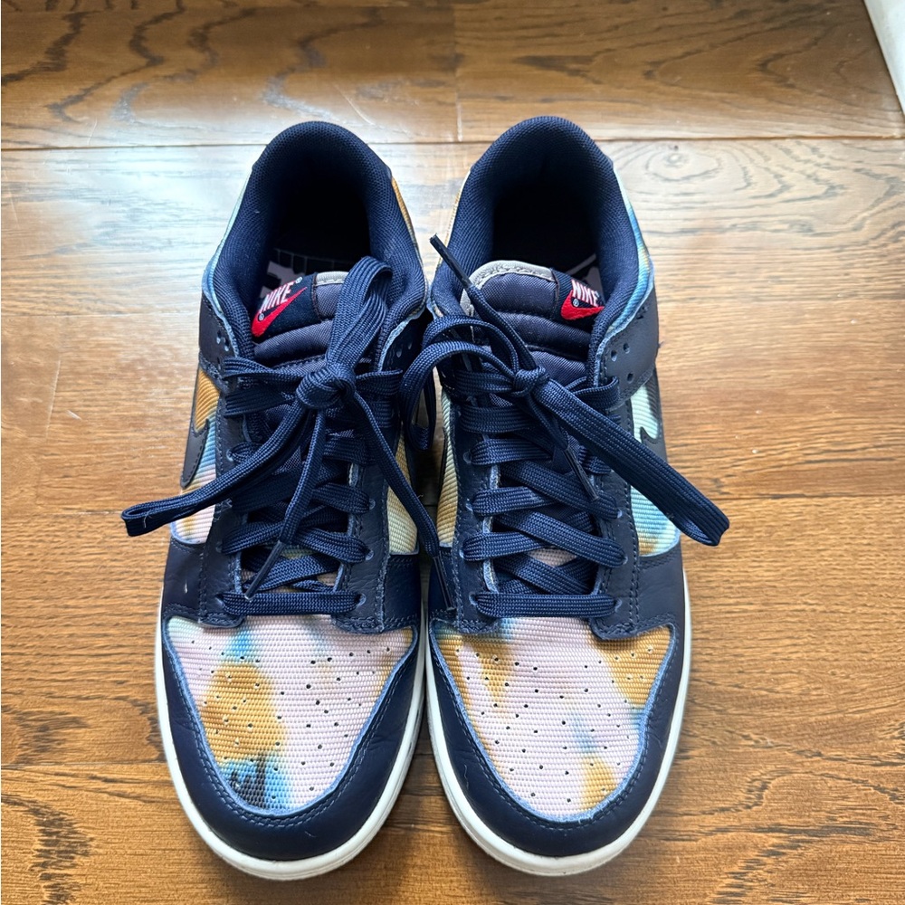 Nike Navy and Pastel Sneakers